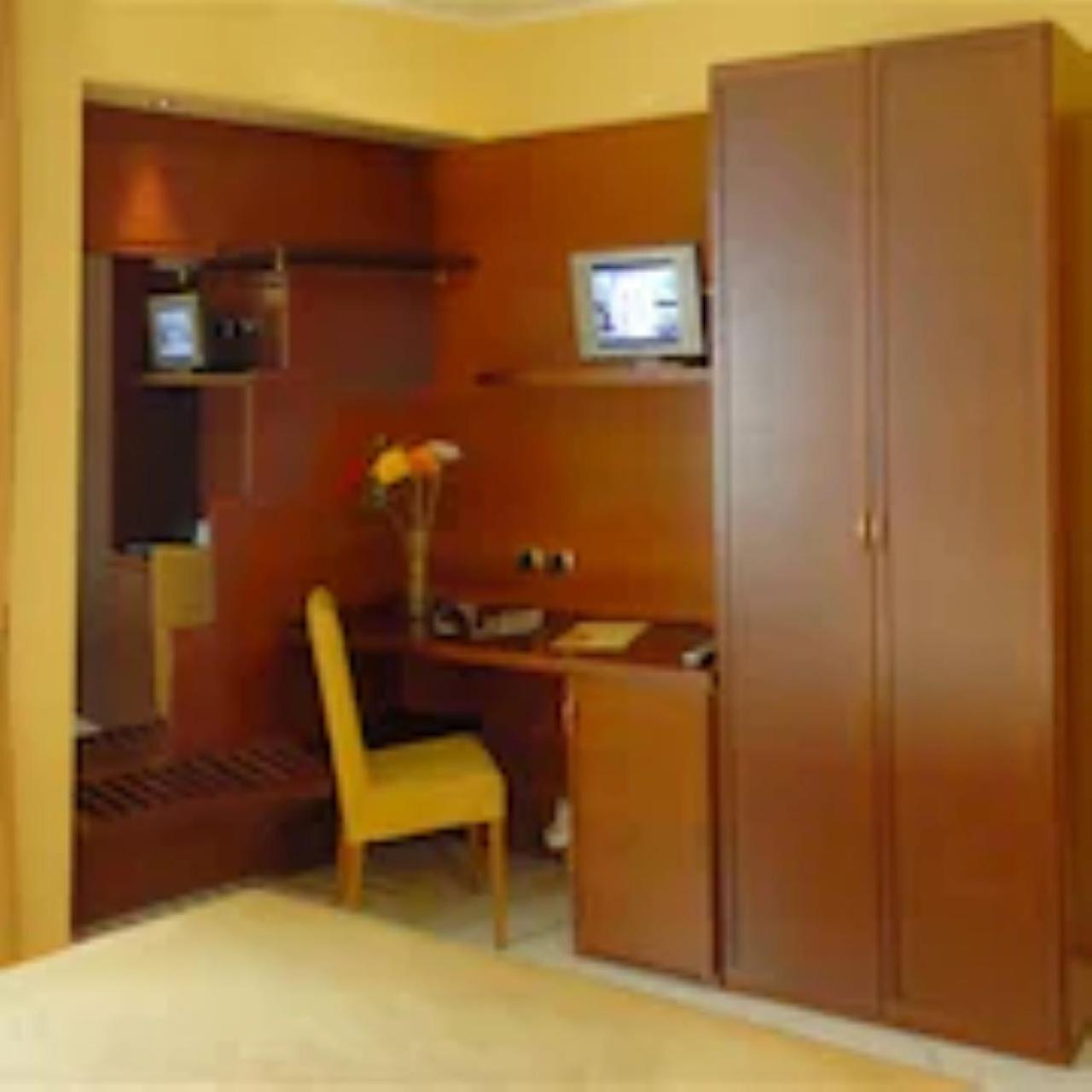 Best Western Hotel Nettuno Бриндизи Екстериор снимка